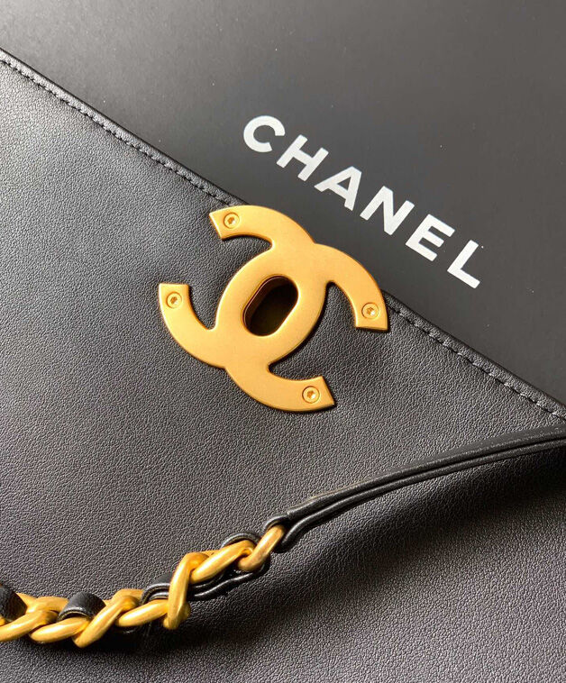 Chanel Maxi Flap Bag With Top Handle AS5543 Black